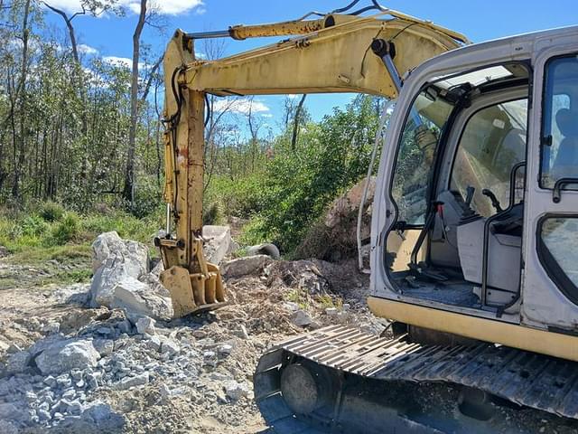Image of Kobelco Sk210LC equipment image 1