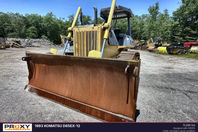 Image of Komatsu D65EX-12 equipment image 2