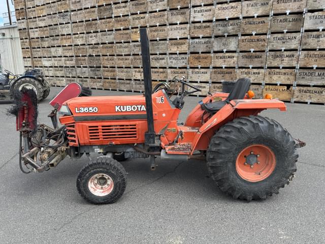 Image of Kubota L3650 equipment image 1