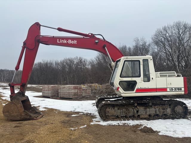 Image of Link-Belt LS-2700 equipment image 1