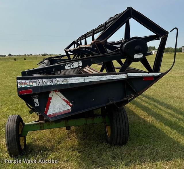 Image of MacDon 960 equipment image 3