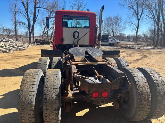 Image of Mack CH600 equipment image 2