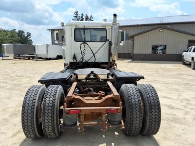 Image of Mack CH613 equipment image 3