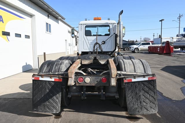 Image of Mack CH613 equipment image 3