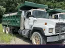 1993 Mack RD690S Image