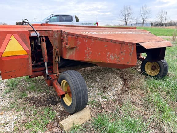 Image of New Holland 492 equipment image 3