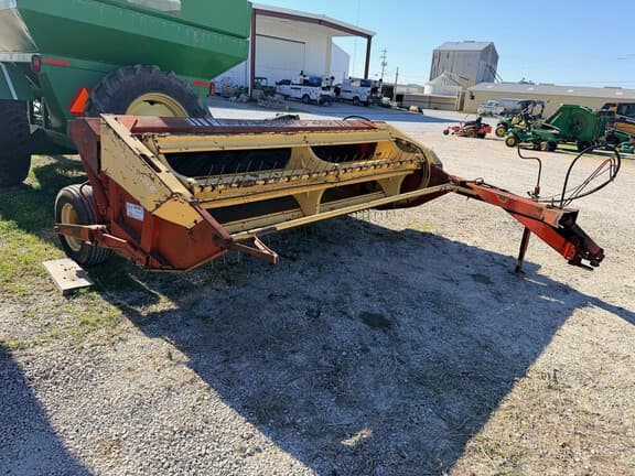 Image of New Holland 492 equipment image 2