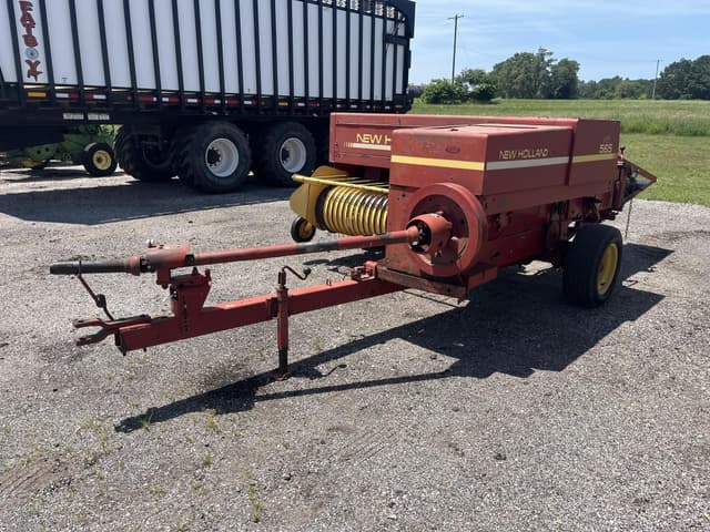 Image of New Holland 565 equipment image 1