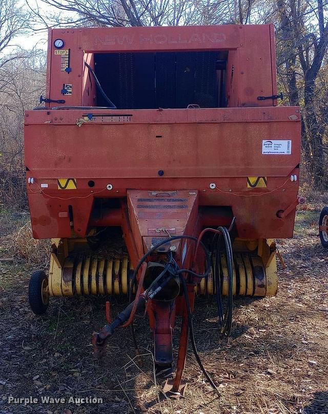 Image of New Holland 640 equipment image 1