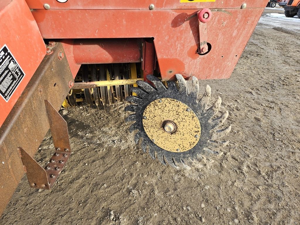 Main image New Holland 660