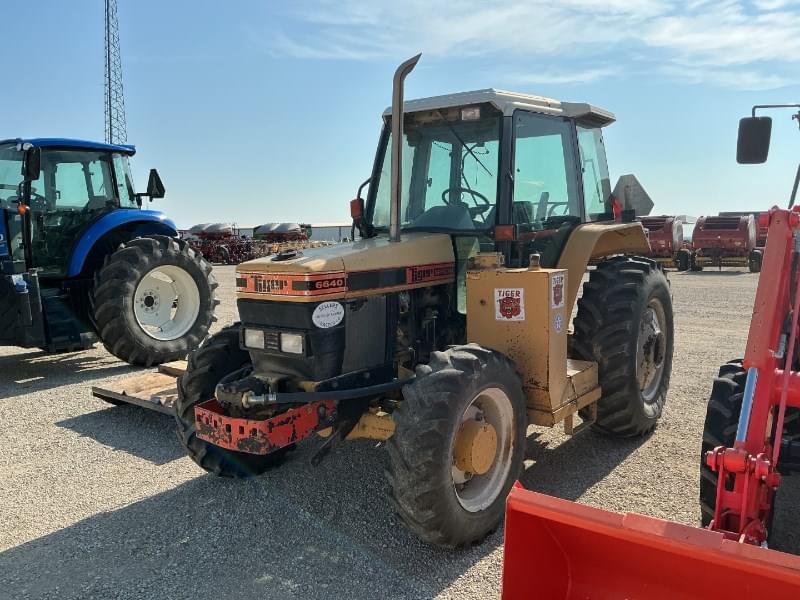 Image of New Holland 6640 Primary image