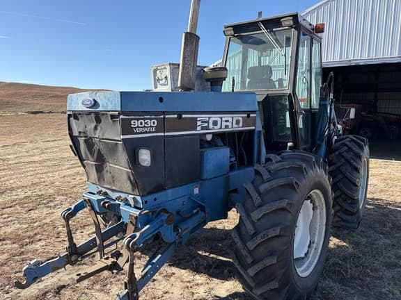 Image of New Holland 9030 equipment image 4