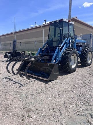 Image of New Holland 9030 equipment image 4