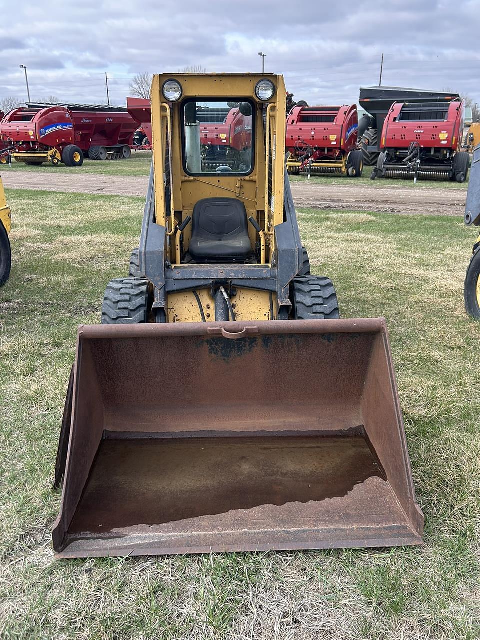 Image of New Holland L455 Primary image