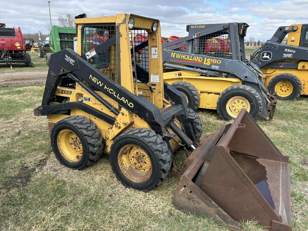 Image of New Holland L455 Primary image
