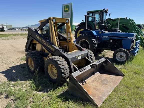 Image of New Holland L783 equipment image 2