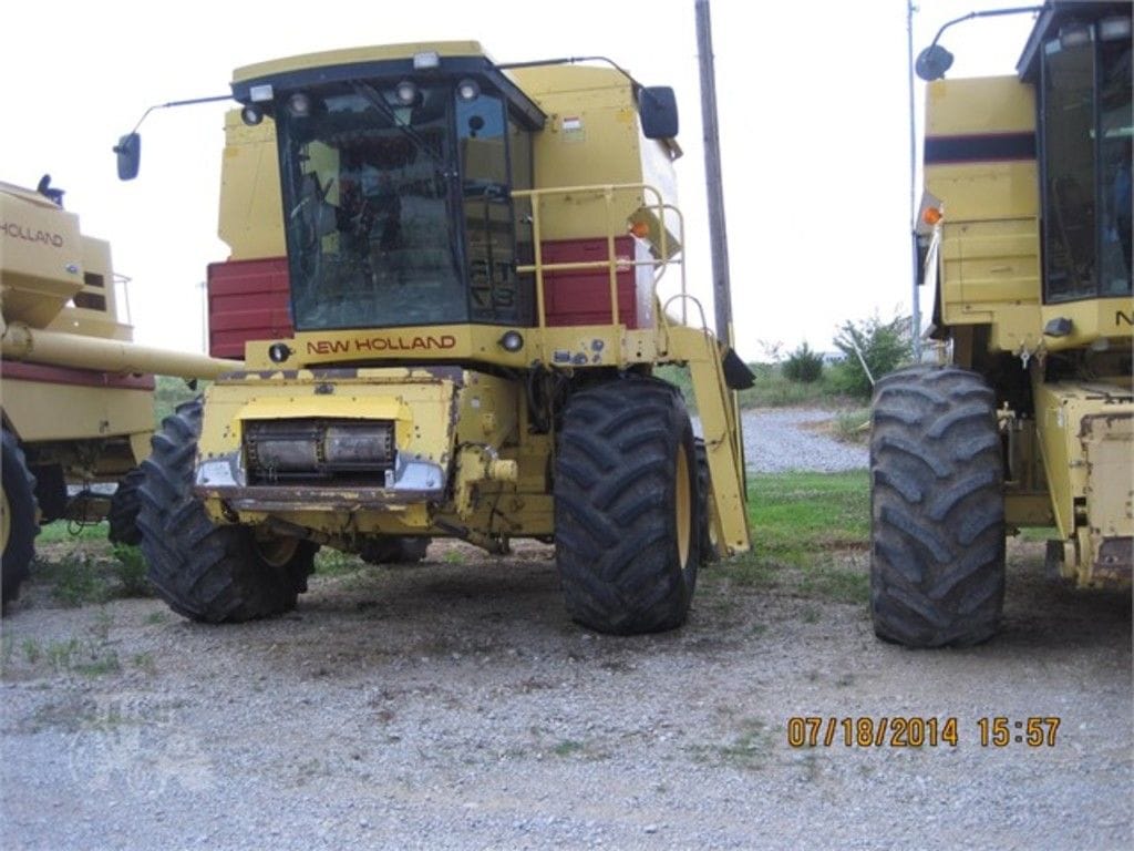 1993 New Holland TR96 Equipment Image0