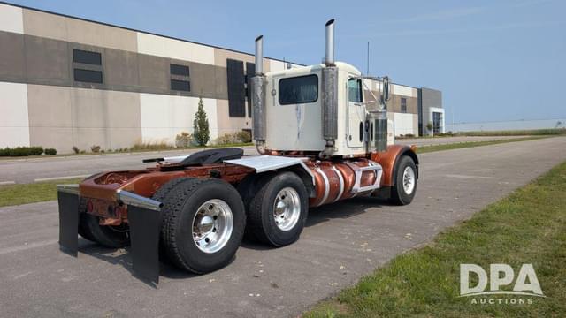 Image of Peterbilt 357 equipment image 4