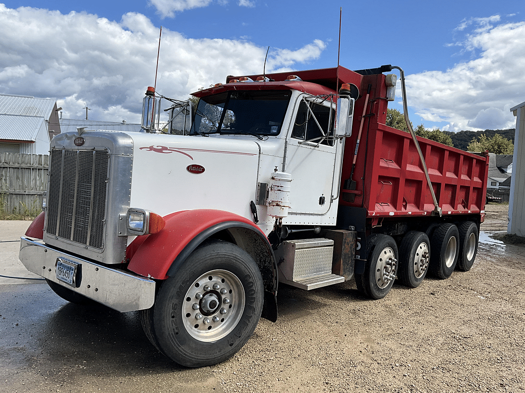 Image of Peterbilt 357 Primary image