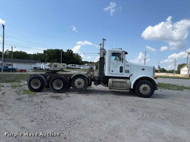 Image of Peterbilt 357 equipment image 3