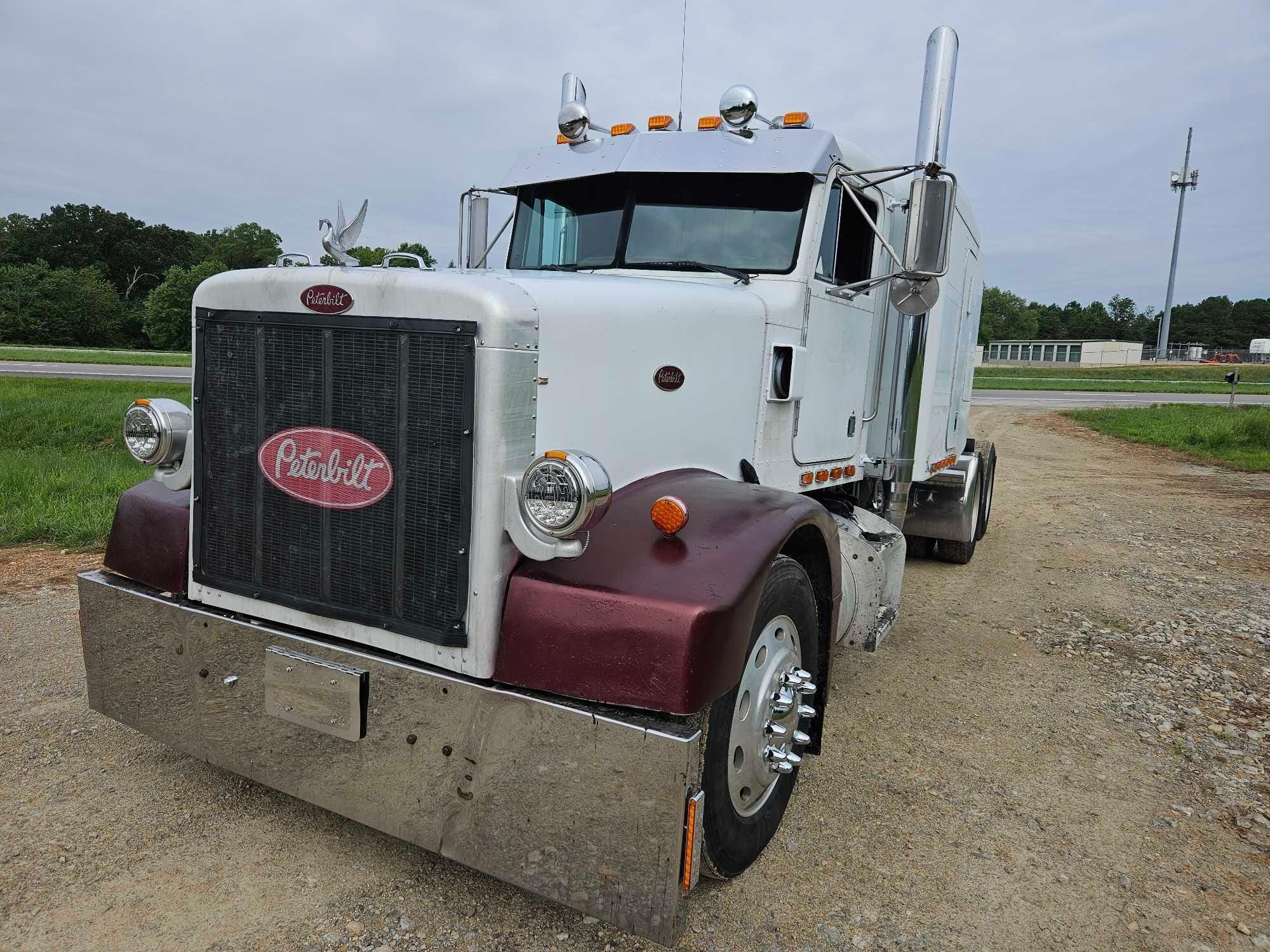 Main image Peterbilt 377