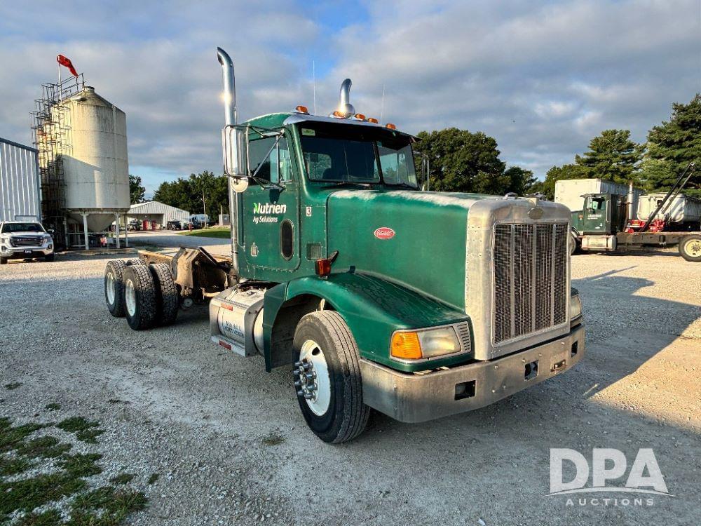 Image of Peterbilt 377 Primary image