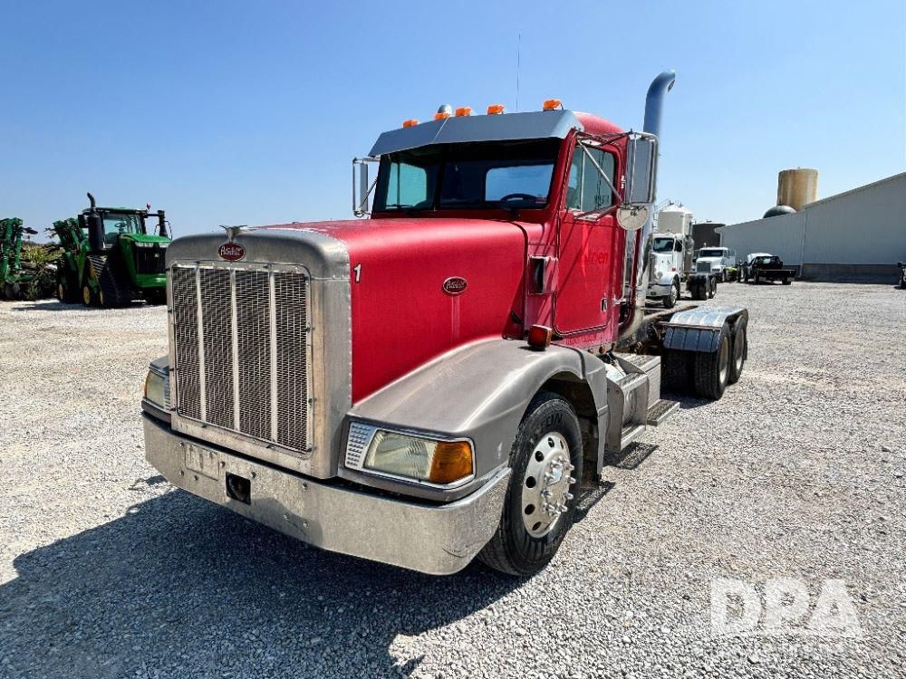 1993 Peterbilt 377 Equipment Image0