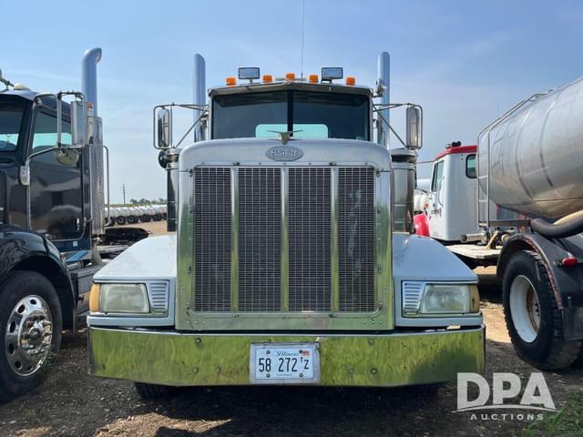 Image of Peterbilt 377 equipment image 1
