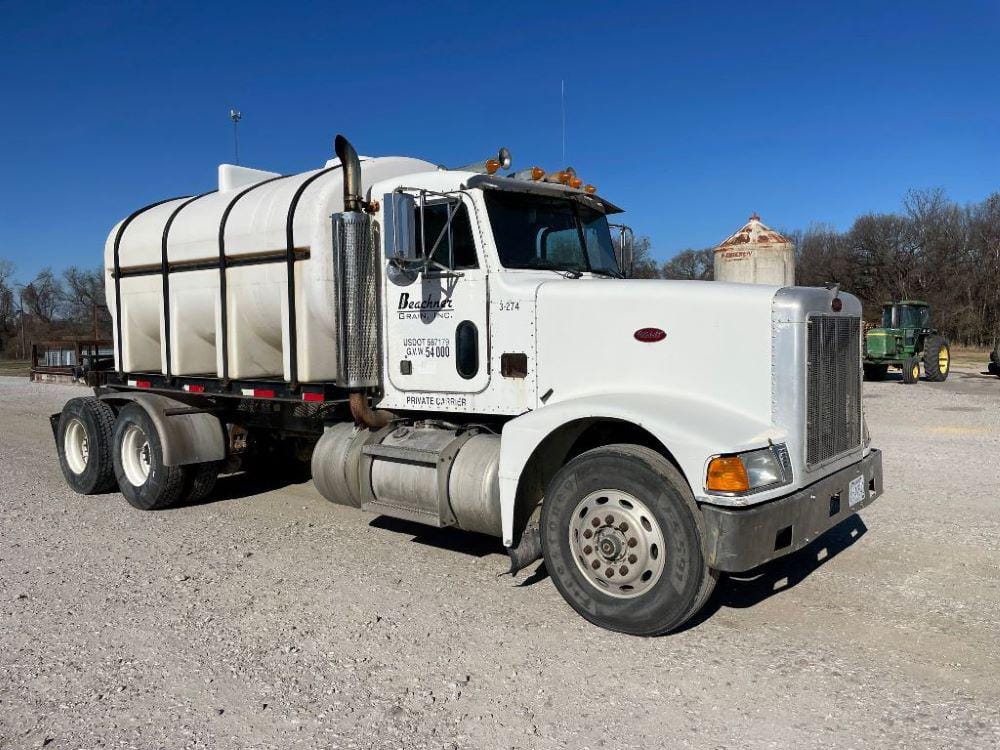 Main image Peterbilt 377