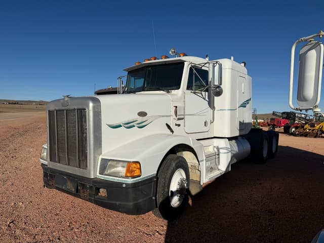 Image of Peterbilt 377 equipment image 2