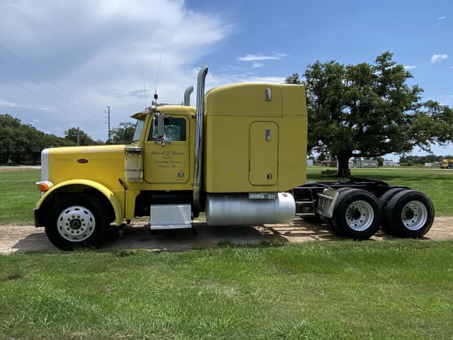Image of Peterbilt 379 equipment image 2
