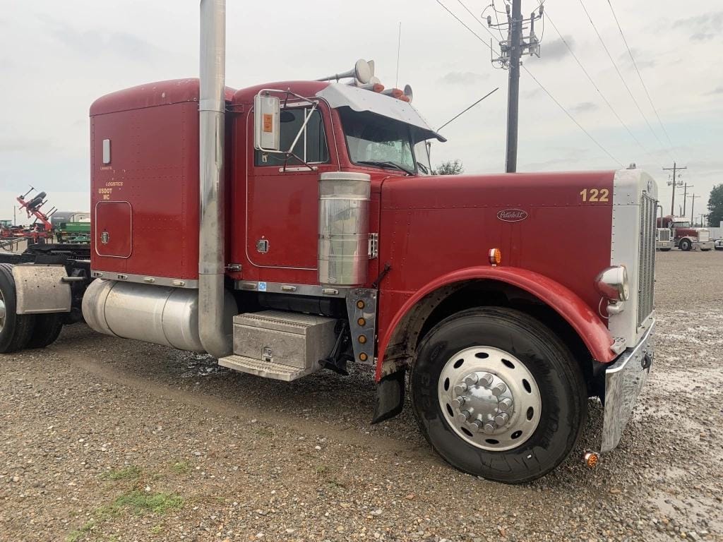Main image Peterbilt 379