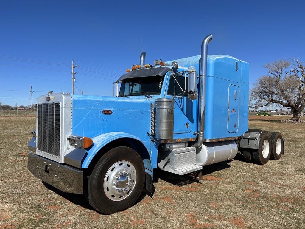 Main image Peterbilt 379