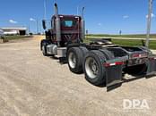 Thumbnail image Peterbilt 379 22