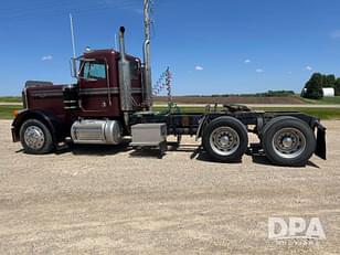 Main image Peterbilt 379 26