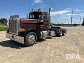 Thumbnail image Peterbilt 379 32