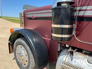 Main image Peterbilt 379 77