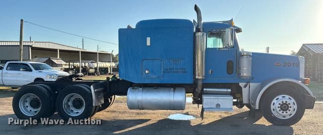 Image of Peterbilt 379 equipment image 3