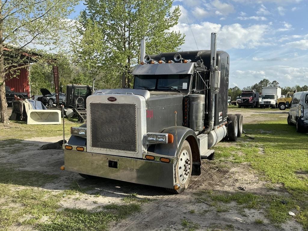 1993 Peterbilt 379 Equipment Image0