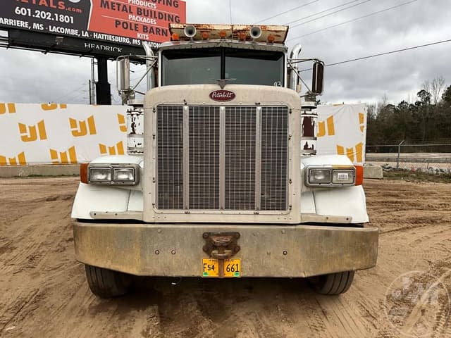 Image of Peterbilt 379 equipment image 1