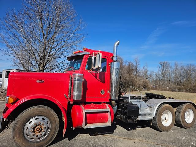 Image of Peterbilt 379 equipment image 2