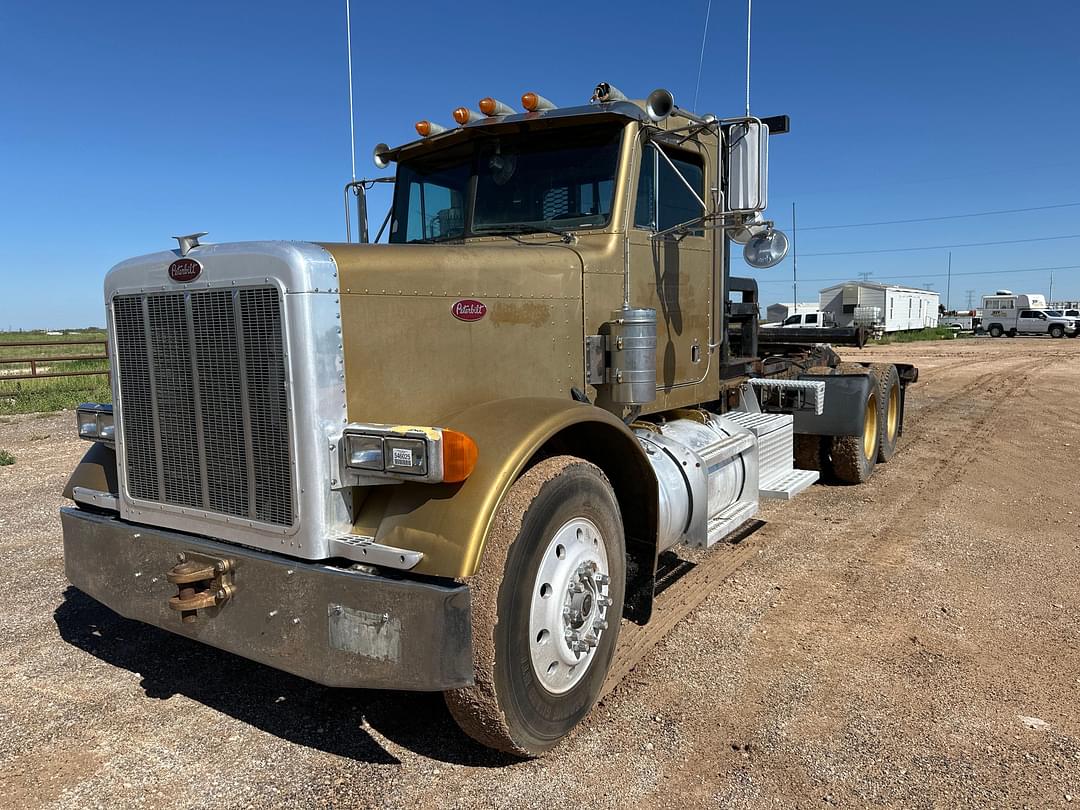 Image of Peterbilt 379 Primary image