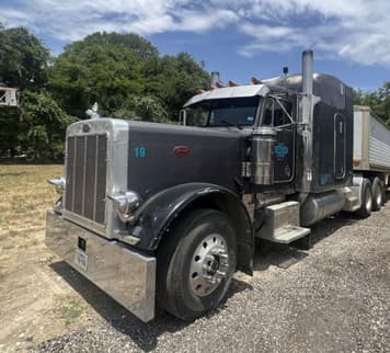 Main image Peterbilt 379