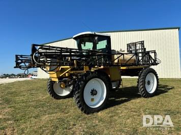 Main image Ag-Chem RoGator 664