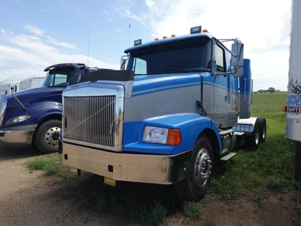 1993 Volvo WIA Equipment Image0