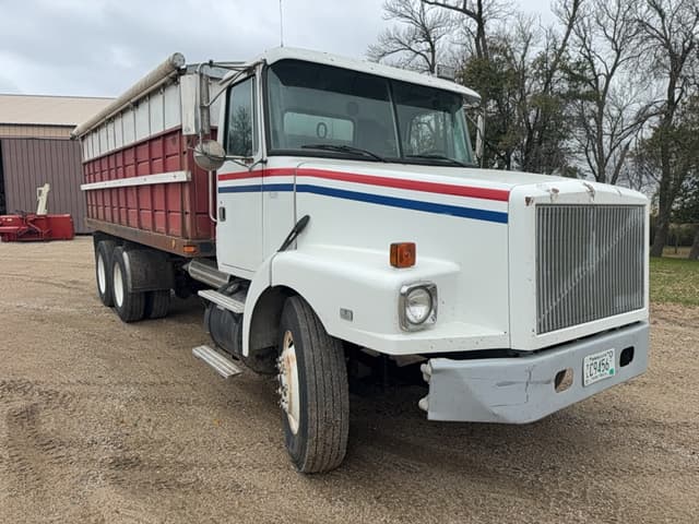 Image of Volvo GM equipment image 2