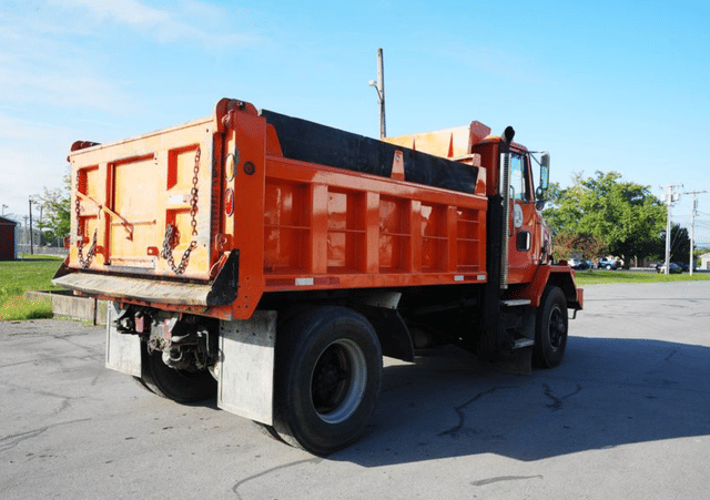 Image of White Autocar equipment image 4