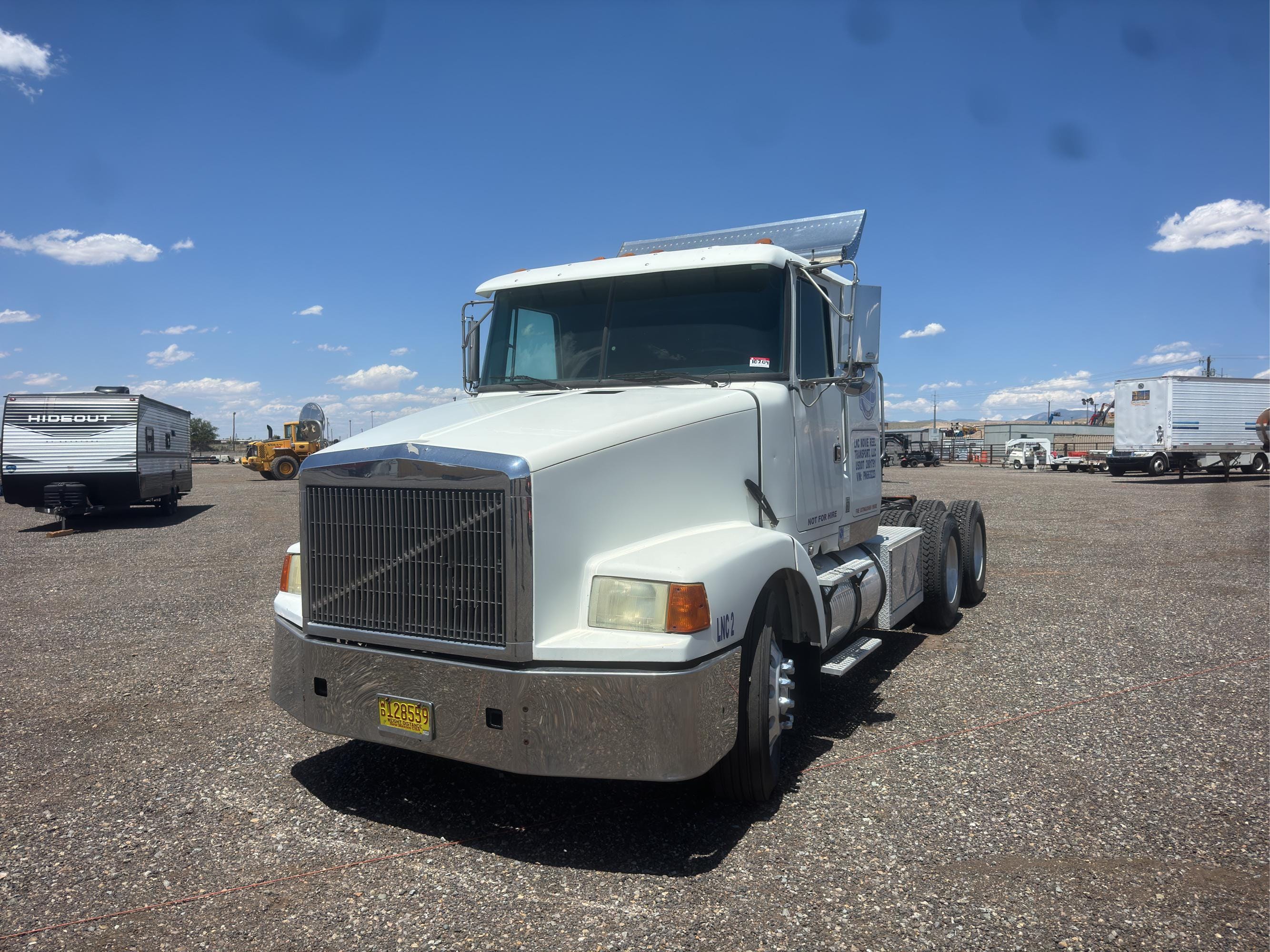 Main image White GMC WIA