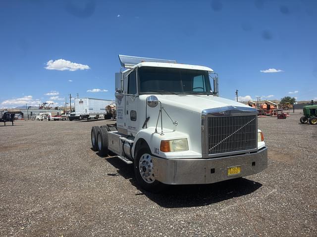 Image of White GMC WIA equipment image 3