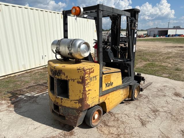 Image of Yale GLC05DENUAE083 equipment image 4